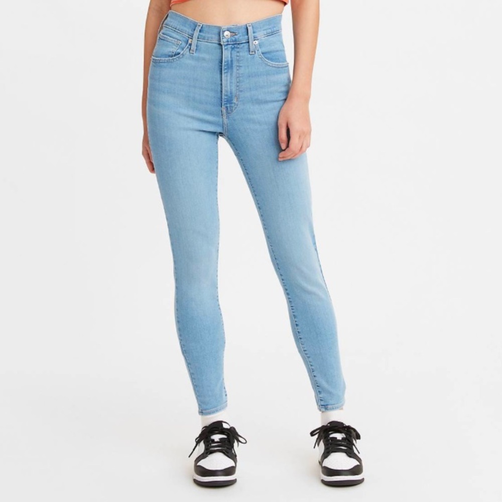 LEVIS MILE HIGH SUPER SKINNY LIGHT WASH - SIZE 26